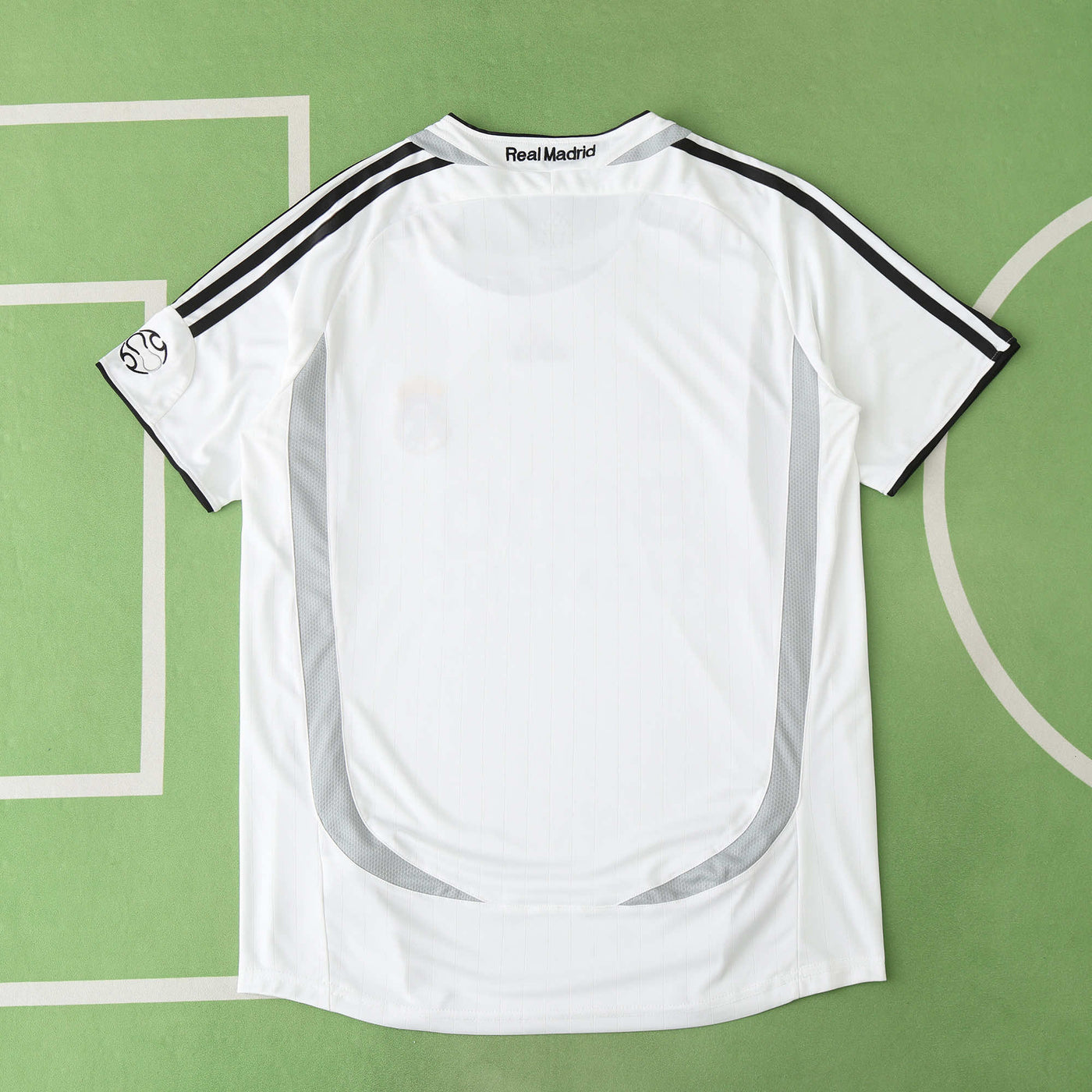 Real Madrid 2006 Retro Home Shirt