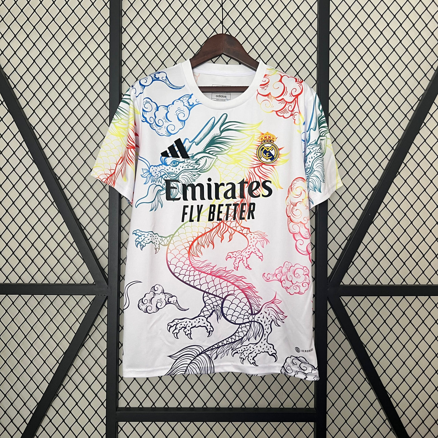 T-shirt Real Madrid 2024 édition Dragon Rose