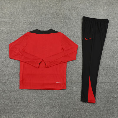 Liverpool Tracksuit Red