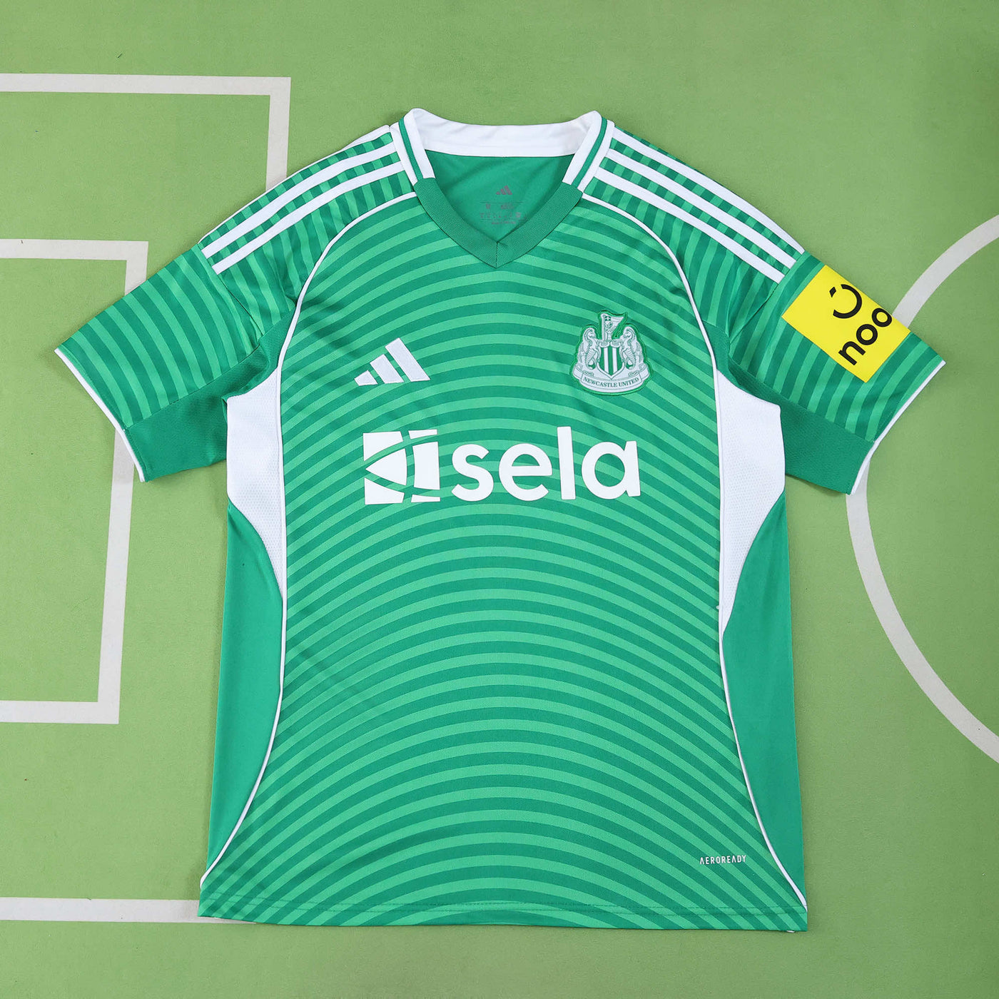 Newcastle 25-26 Away Shirt